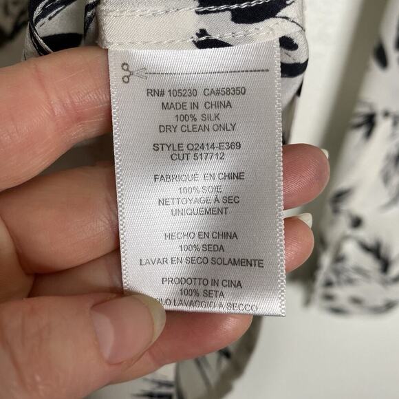 Equipment 100% Silk Black‎ Ivory Print Blouse Top Size XS - Picture 3 of 5